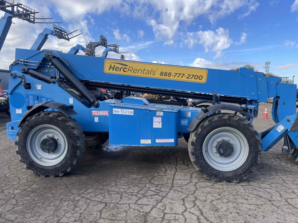 2017 Genie GTH-1056