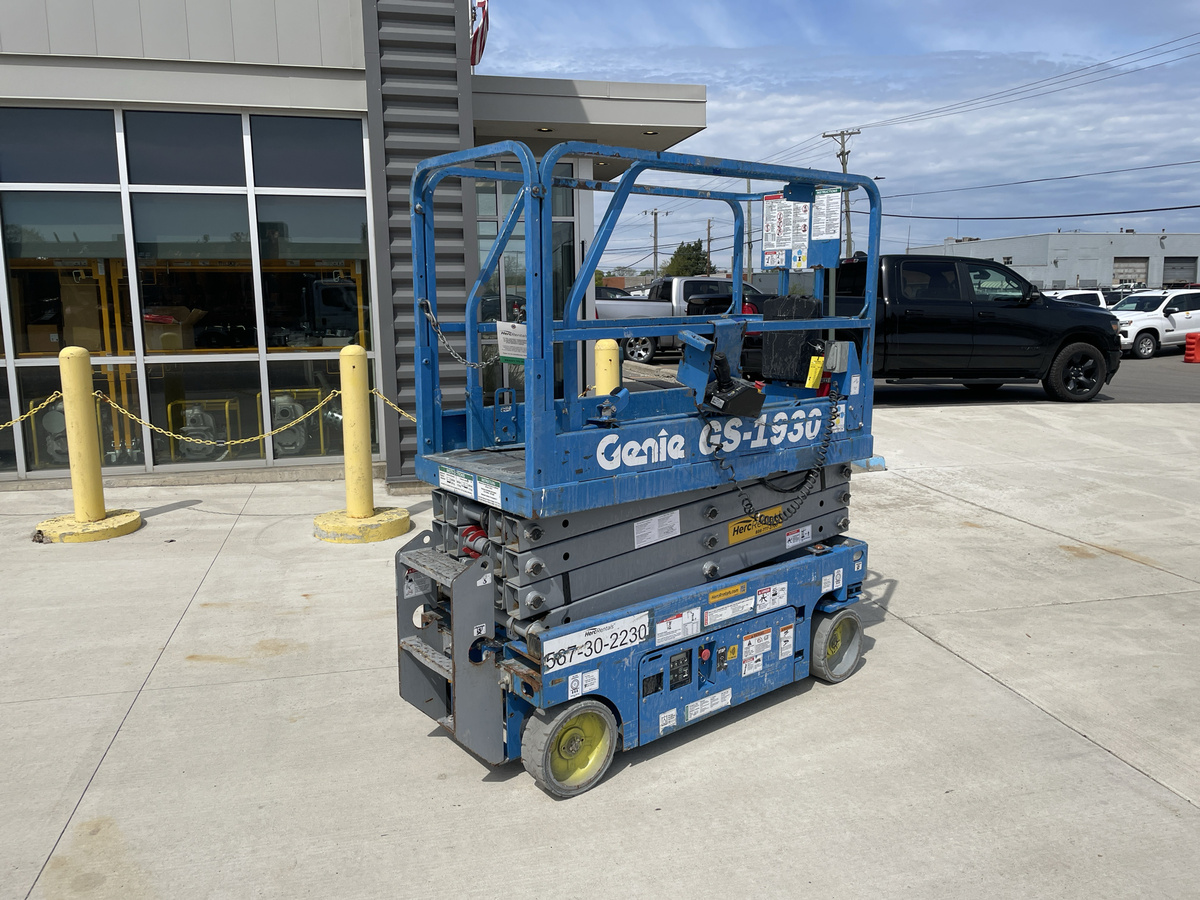 2018 Genie GS-1930