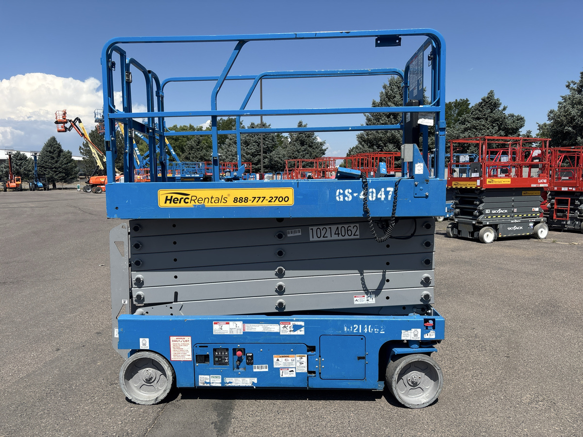 2017 Genie GS-4047