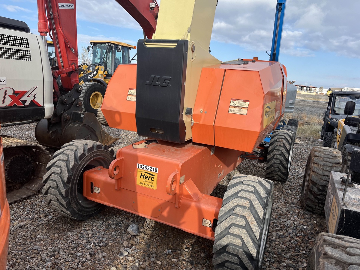 2018 JLG 800AJ-3
