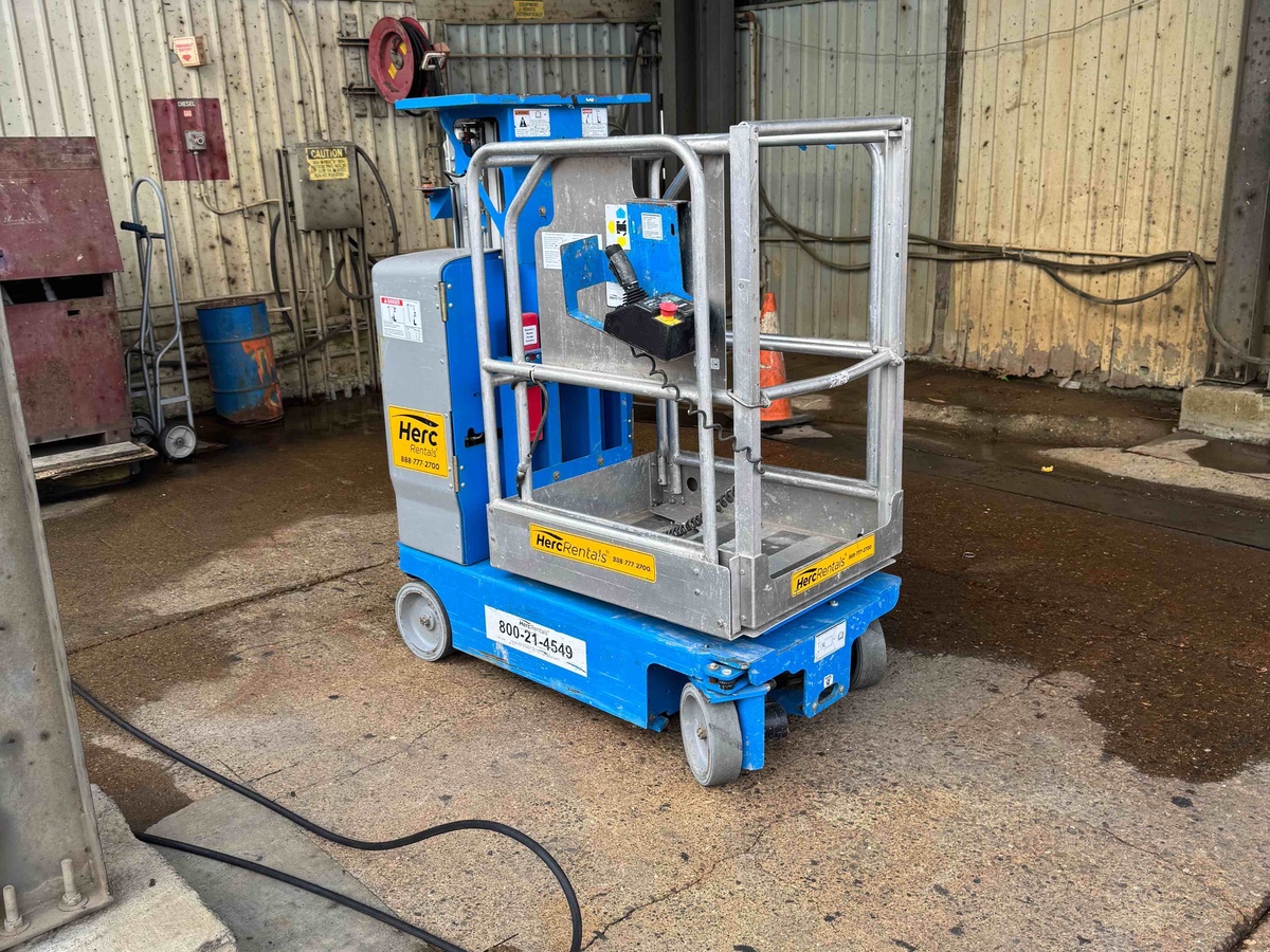 2018 Genie GR-12