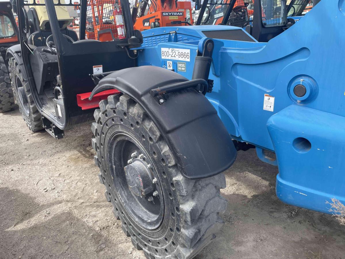 2018 Genie GTH 844