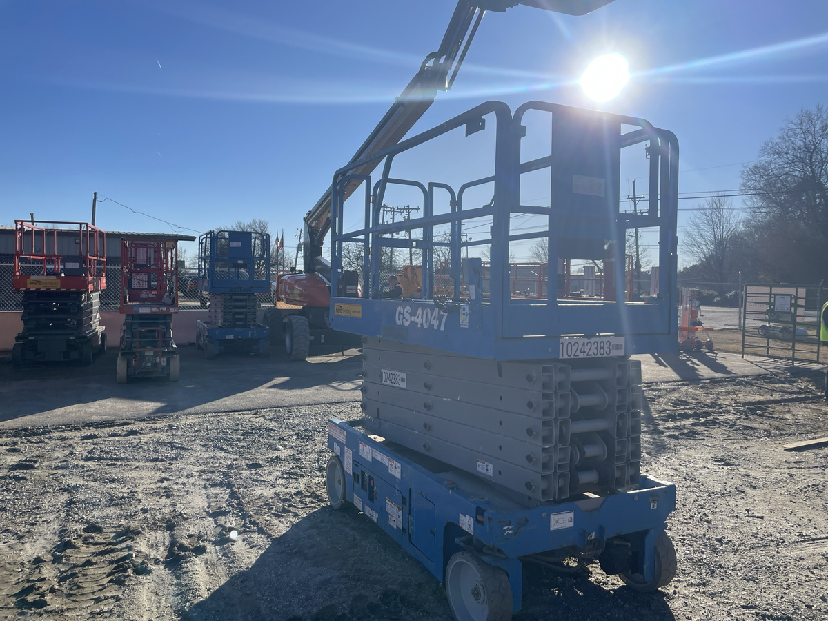 2018 Genie GS-4047-2