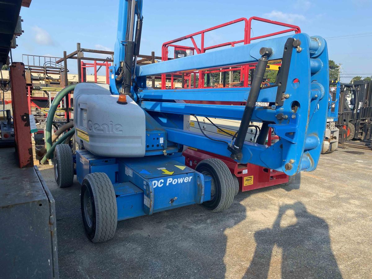 2014 Genie Z-45/25J