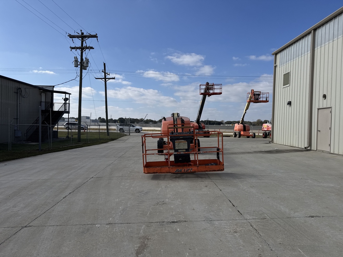 2018 JLG 460SJ-3