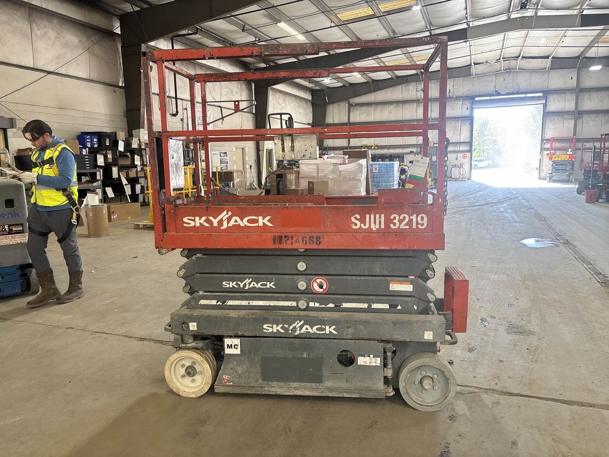 2017 Skyjack SJ3219-2