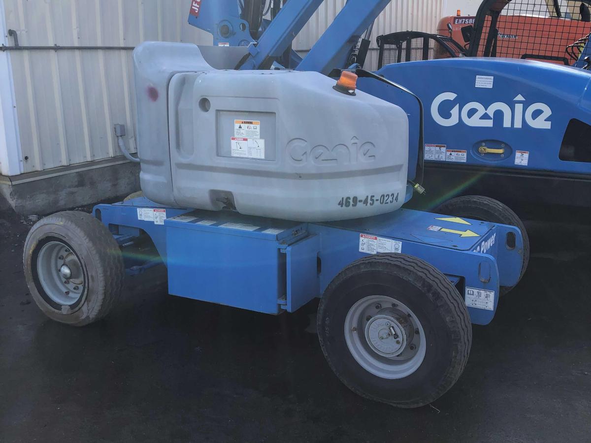 2013 Genie Z-45/25