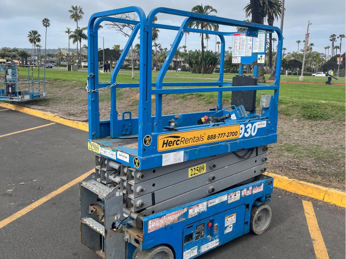 2017 Genie GS-1930