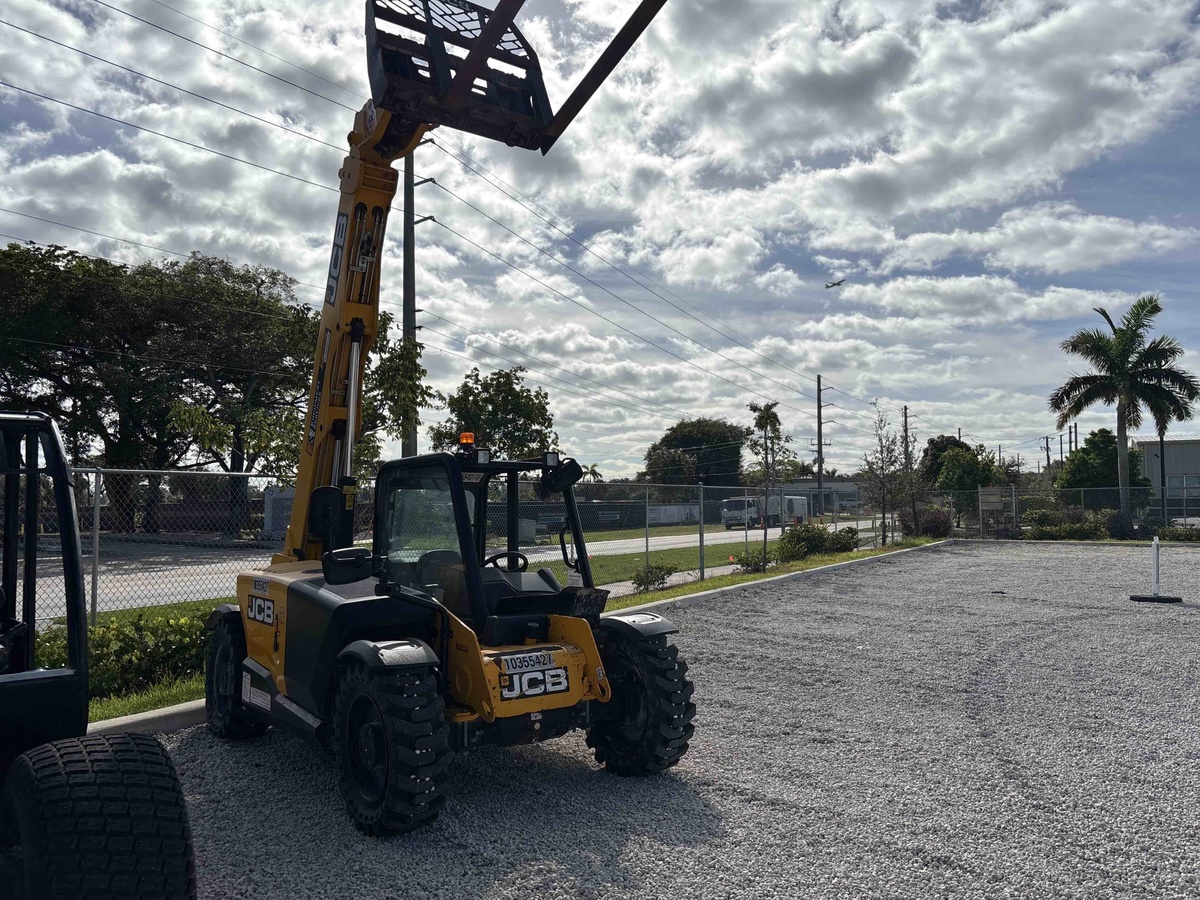 2023 JCB 505-20 TC-6