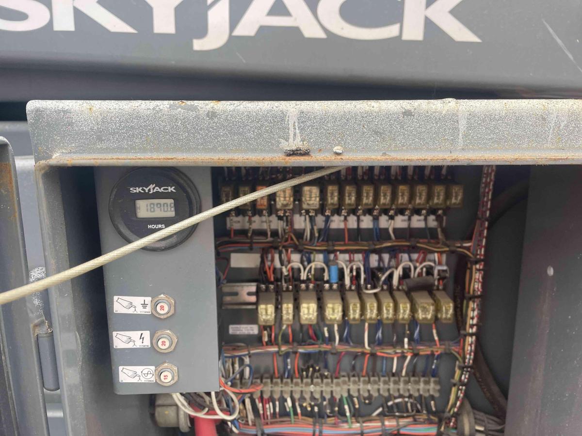 2017 Skyjack SJ8841 RT-5