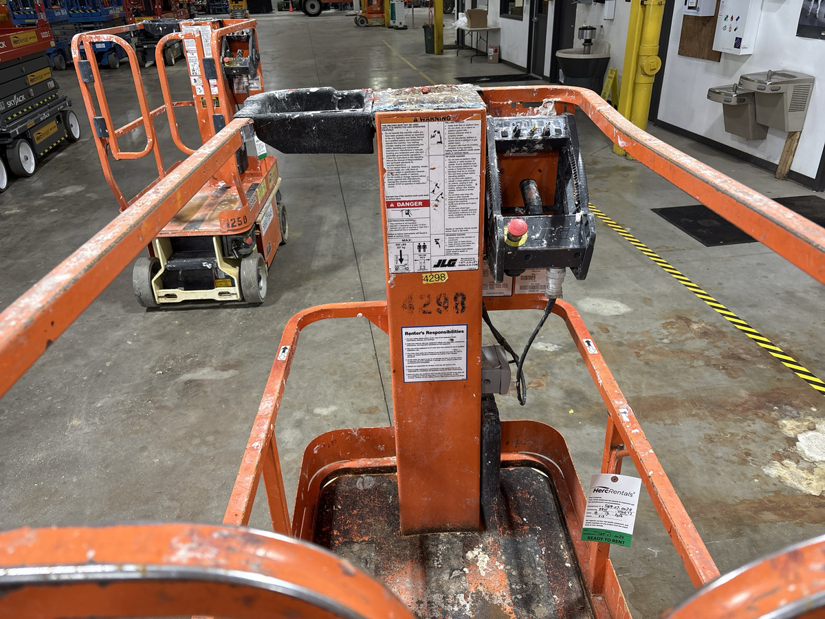 2014 JLG 1230ES-5
