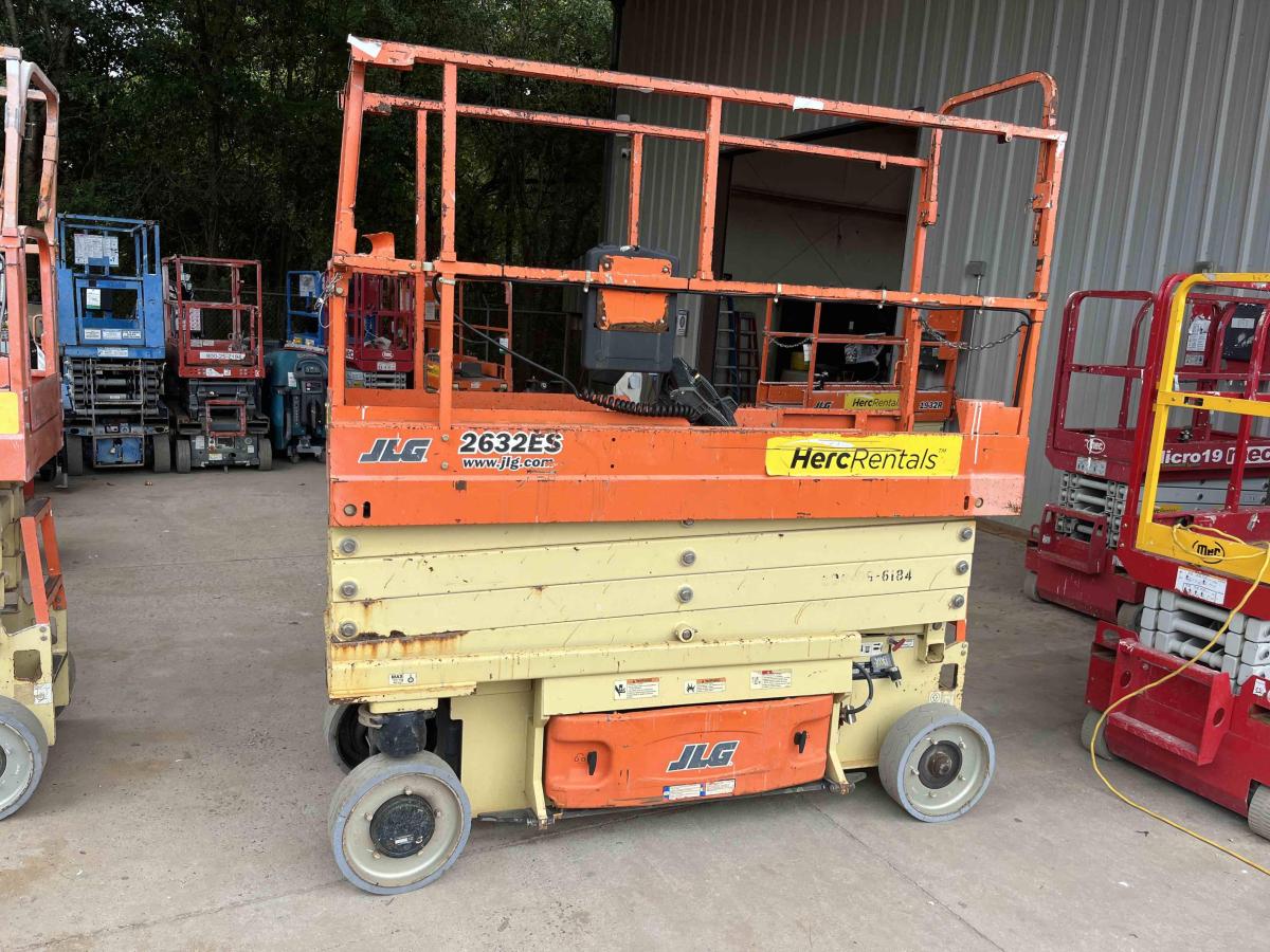 2016 JLG 2632ES