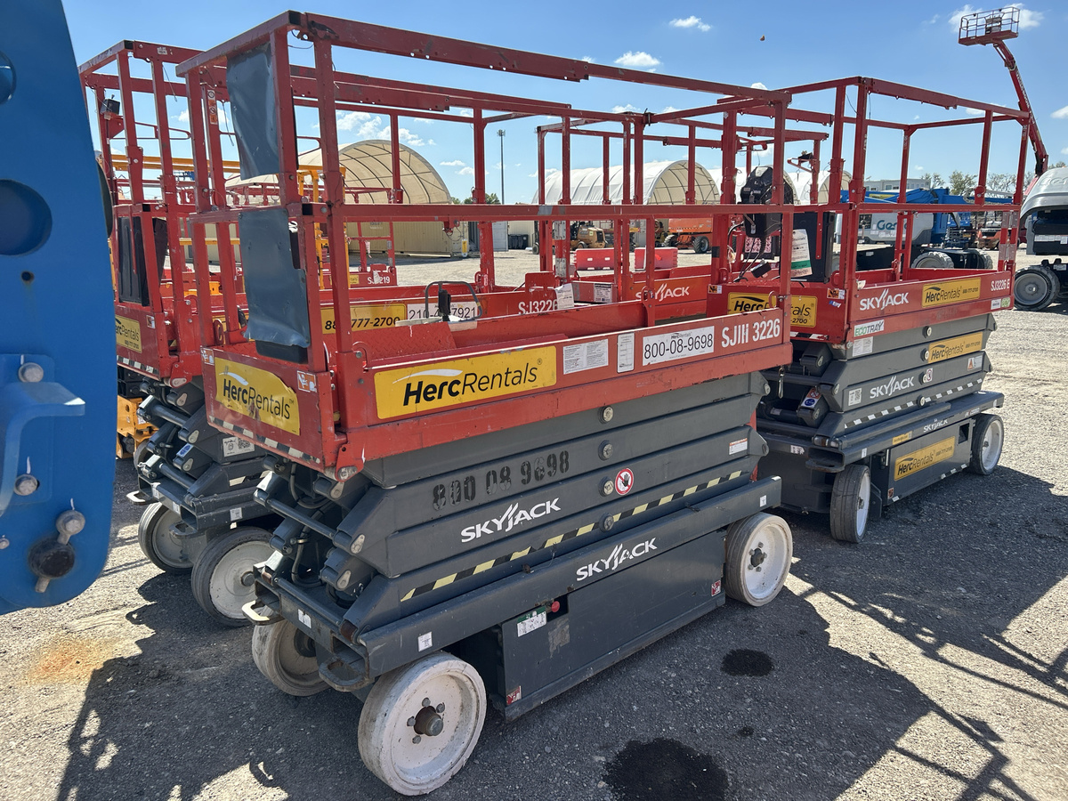 2015 Skyjack SJ3226-8