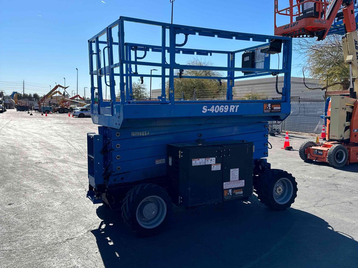 2016 Genie GS-4069 RT