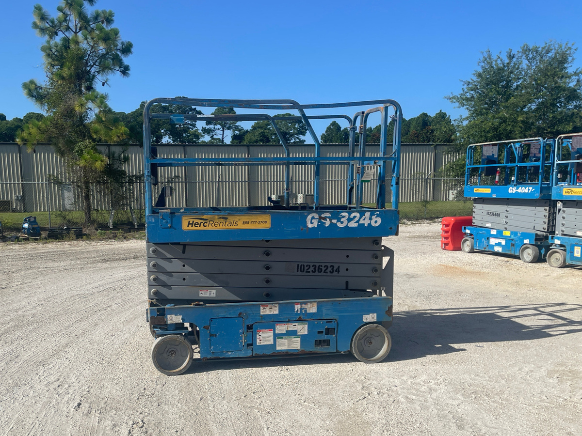 2018 Genie GS-3246-3