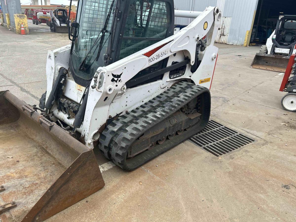 2020 Bobcat T740