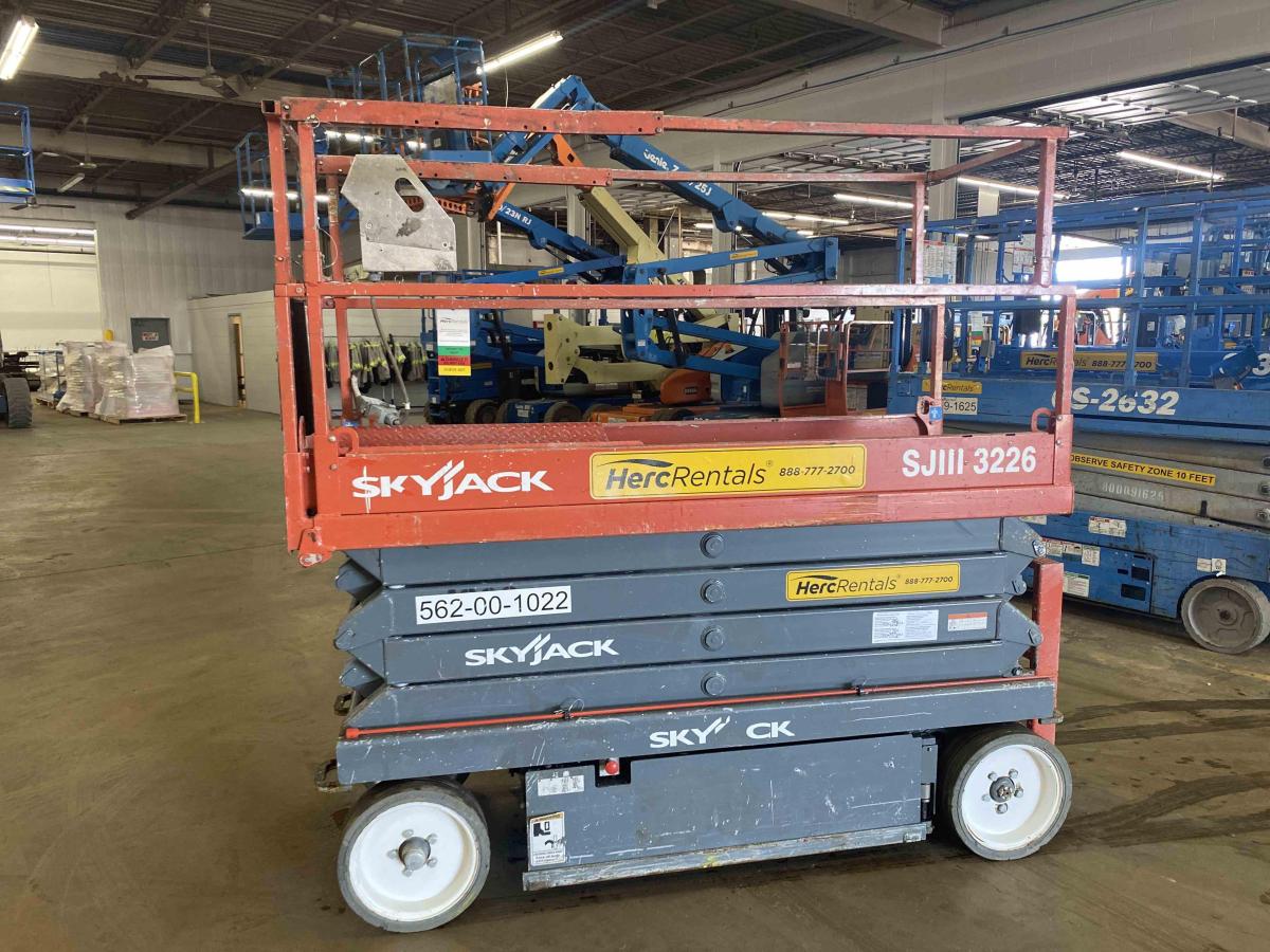 2015 Skyjack SJ3226