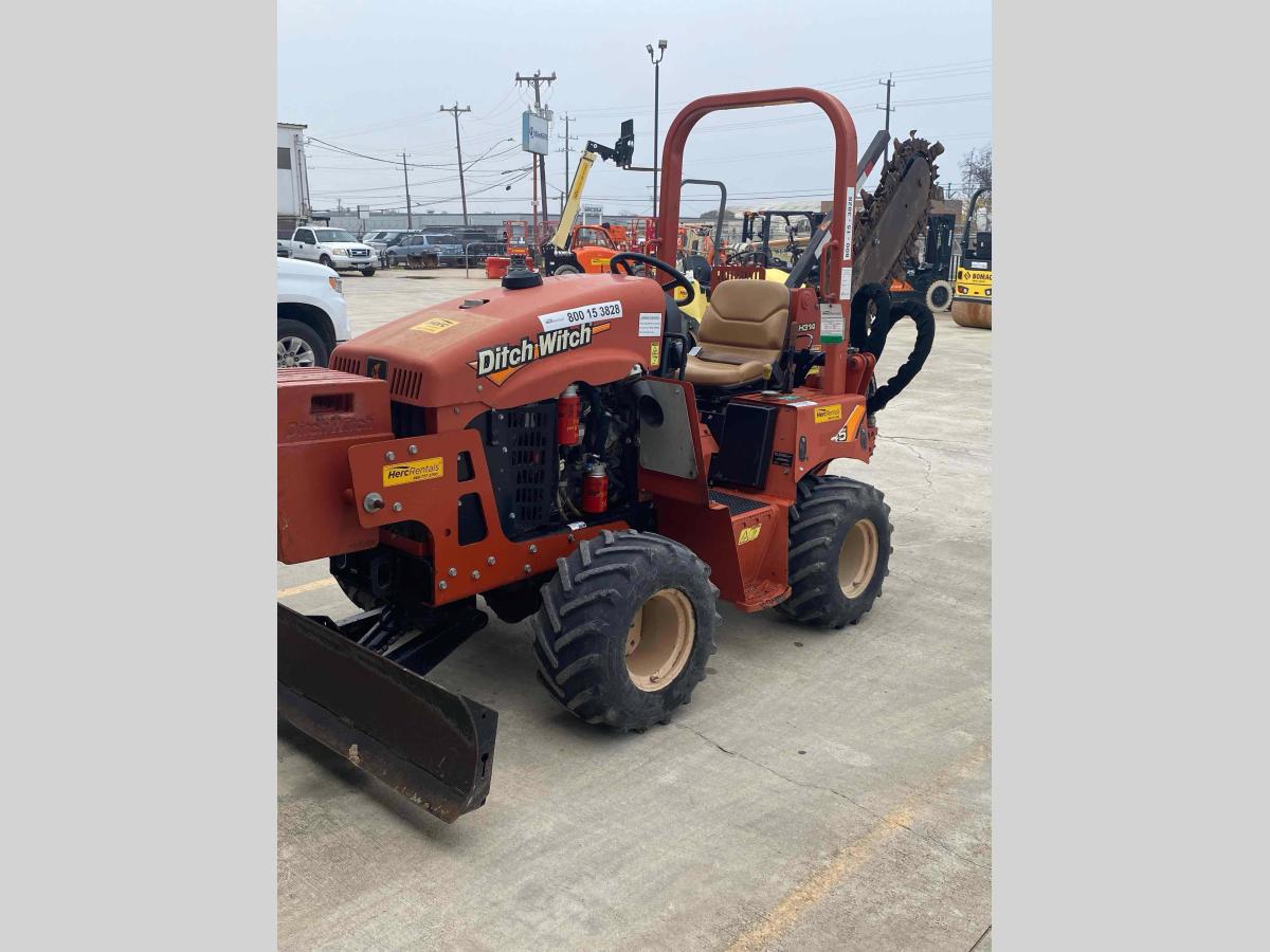 2017 Ditch Witch RT45