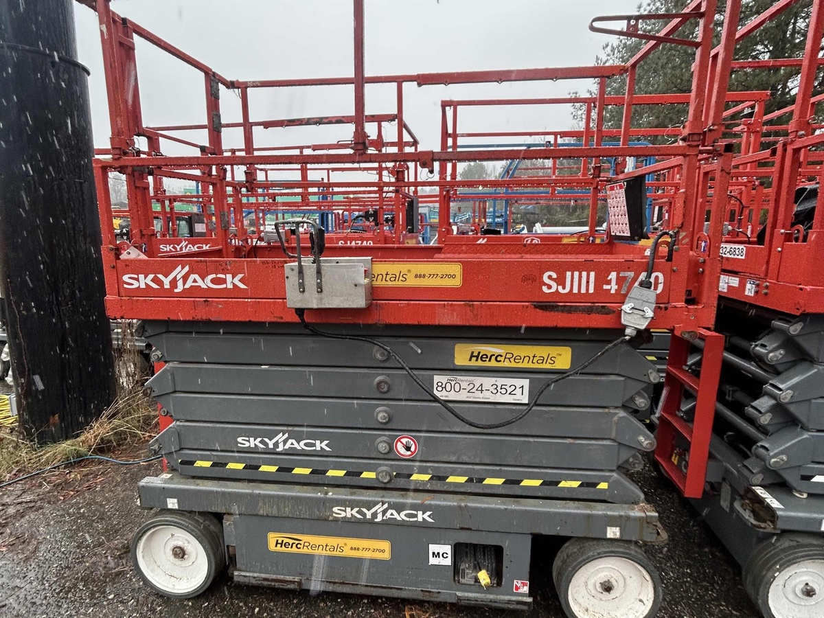 2019 Skyjack SJ4740