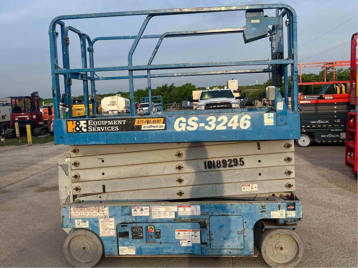 2016 Genie GS-3246-5