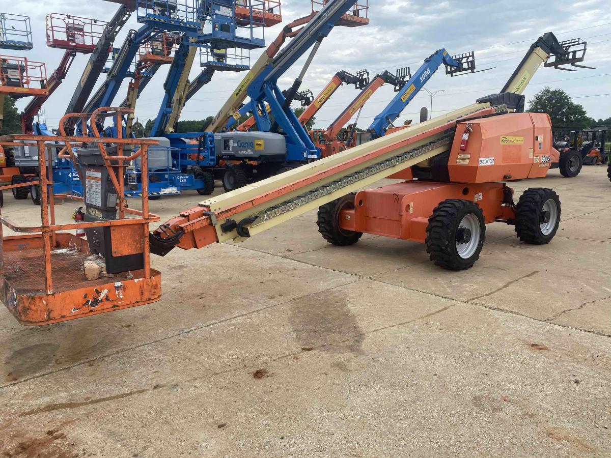 2015 JLG 600S