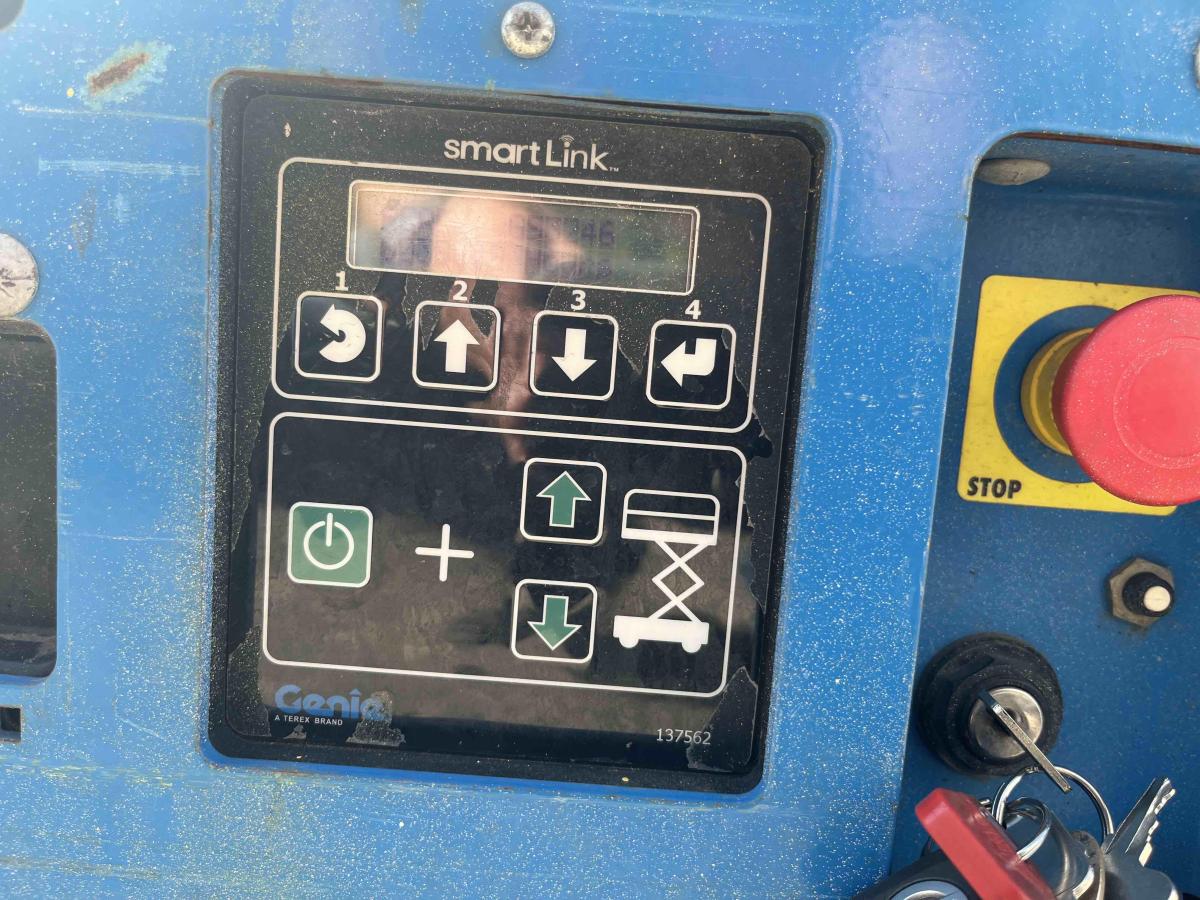 2018 Genie GS-3246-2