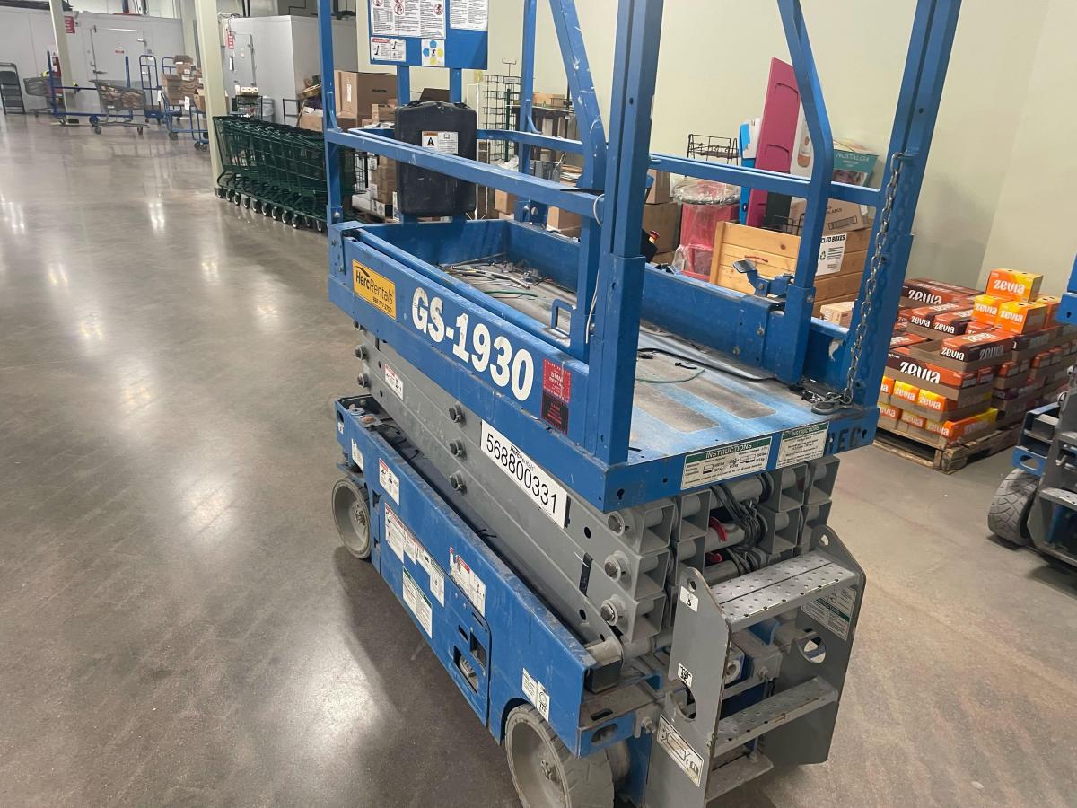 2019 Genie GS-1930