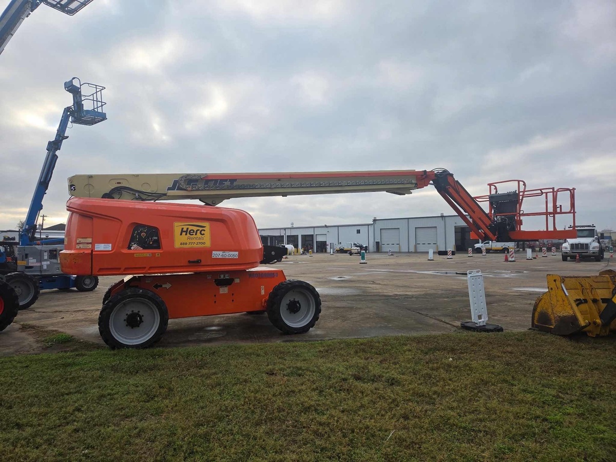 2018 JLG 660SJ-5