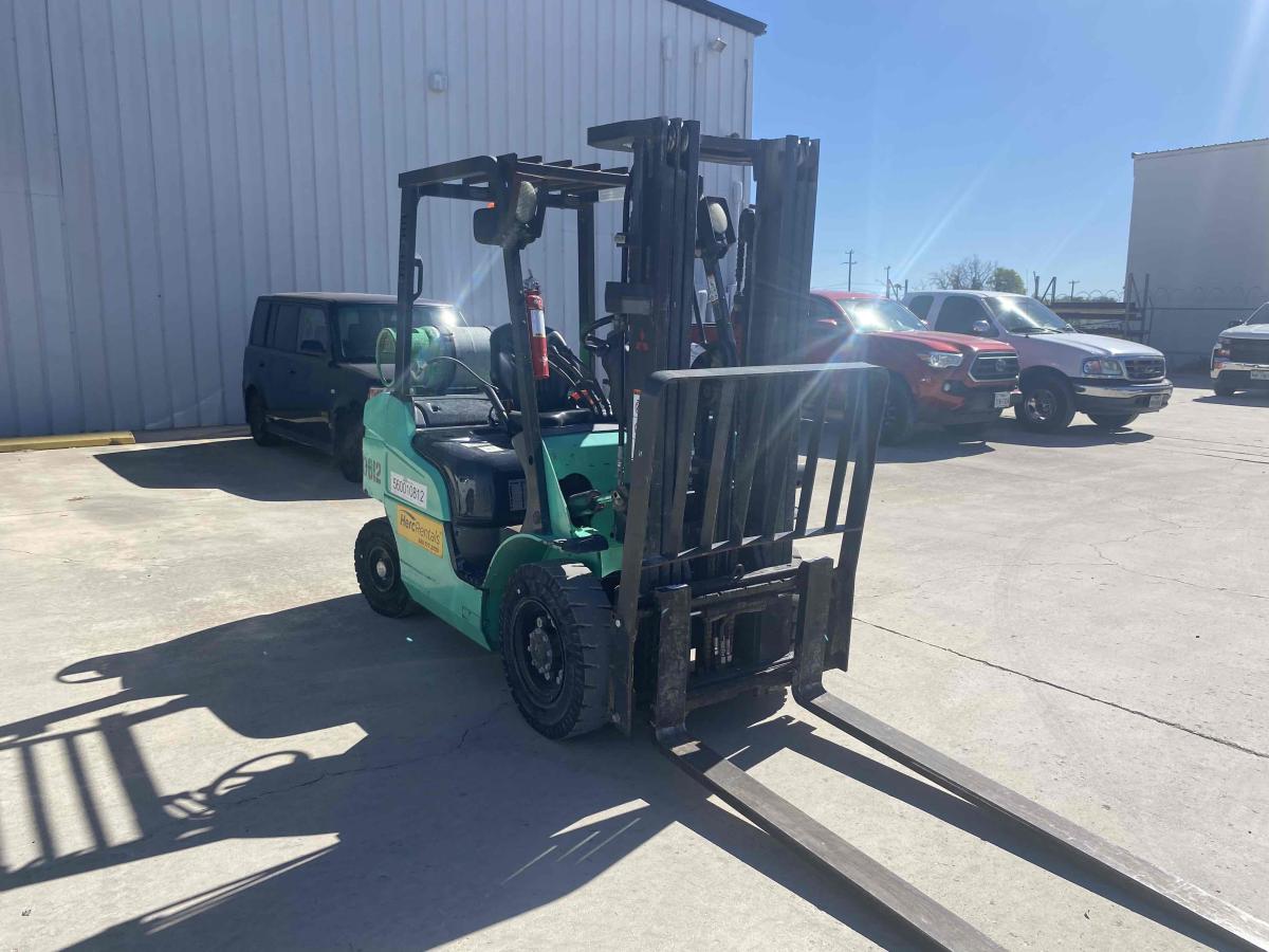 2020 Mitsubishi FG25N