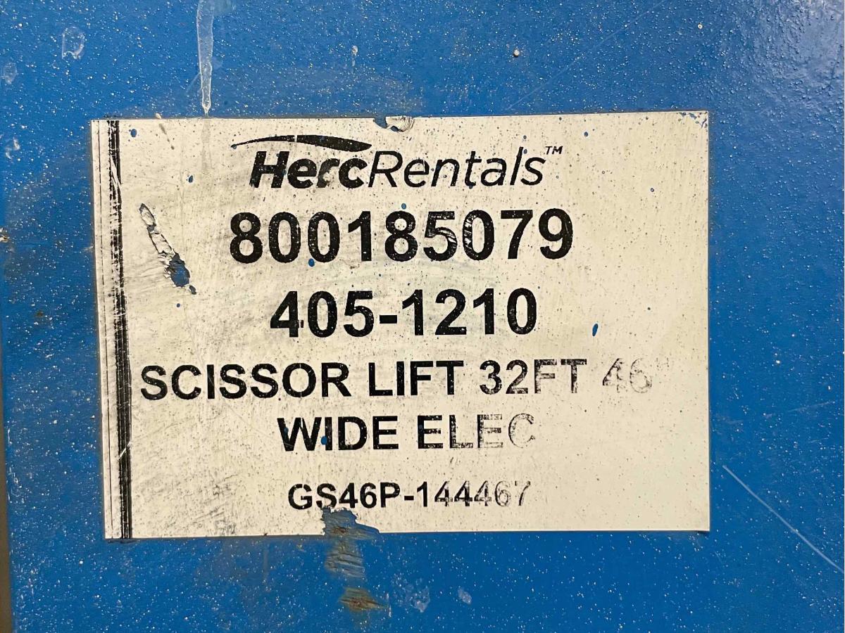 2017 Genie GS-3246-5