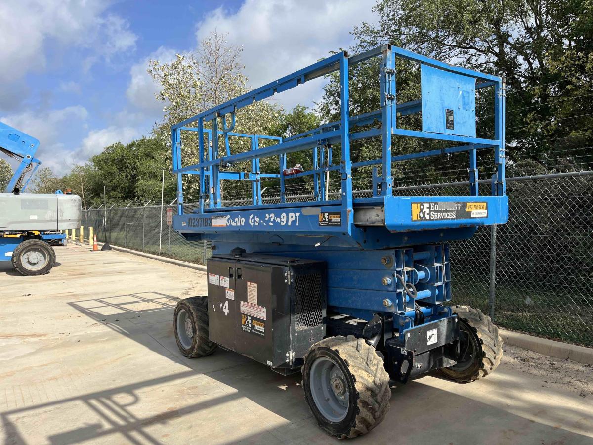 2018 Genie GS-3369 RT-8