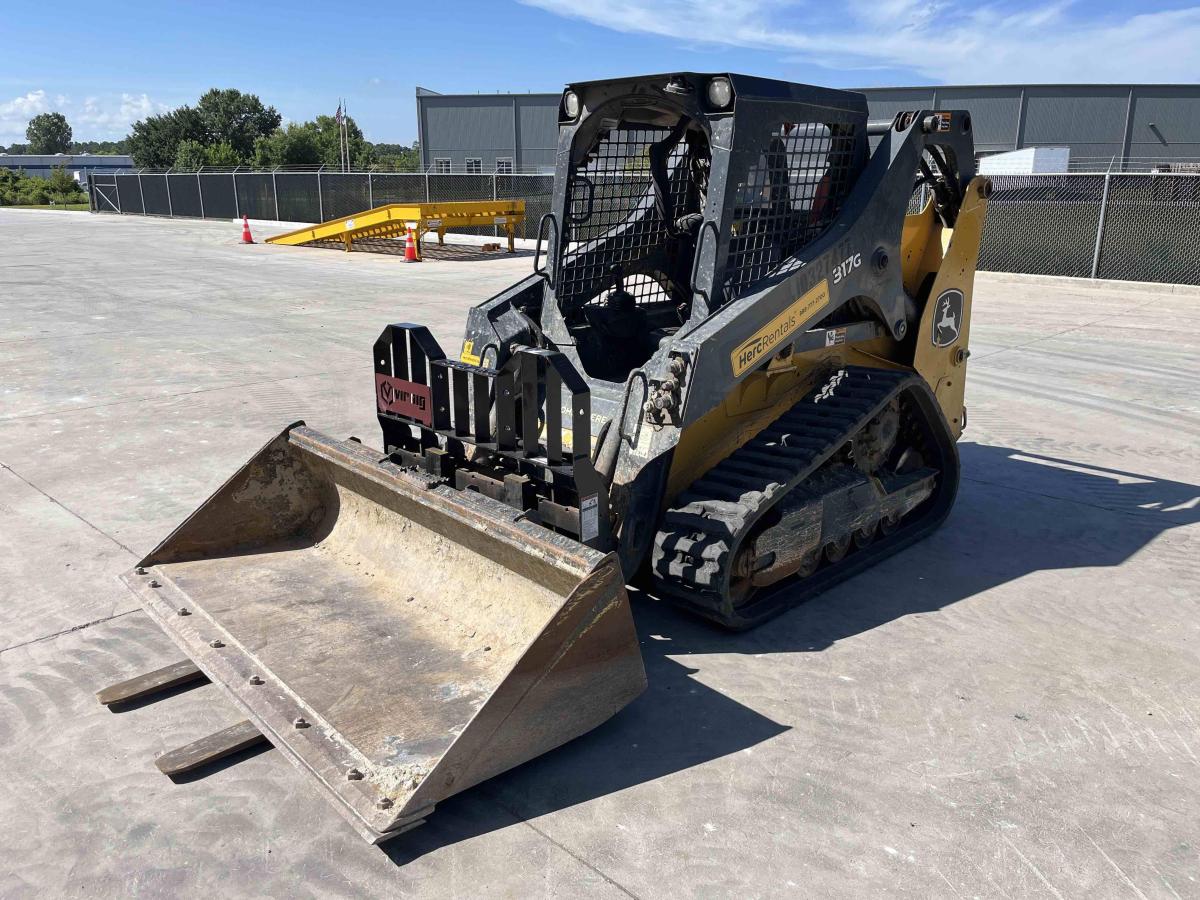 2021 John Deere 317G