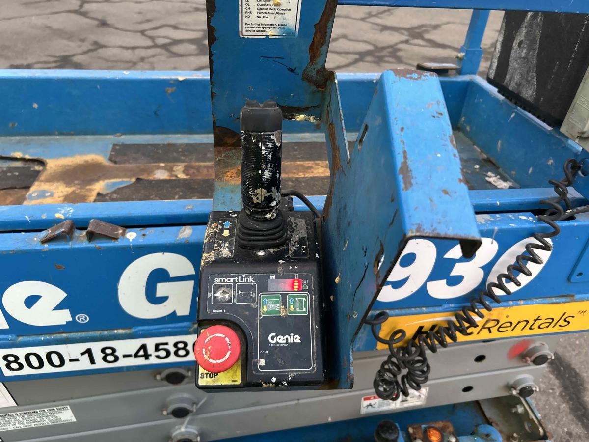 2017 Genie GS-1930