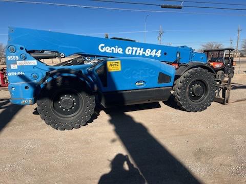 2018 Genie GTH 844