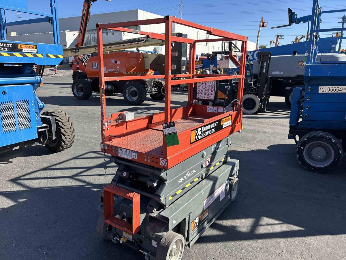2017 Skyjack SJ3219
