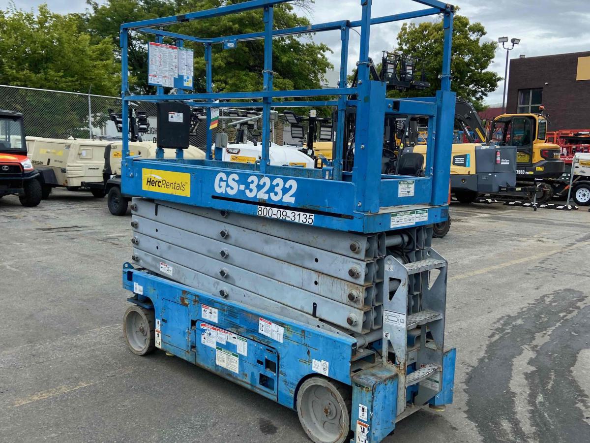 2016 Genie GS-3232-4