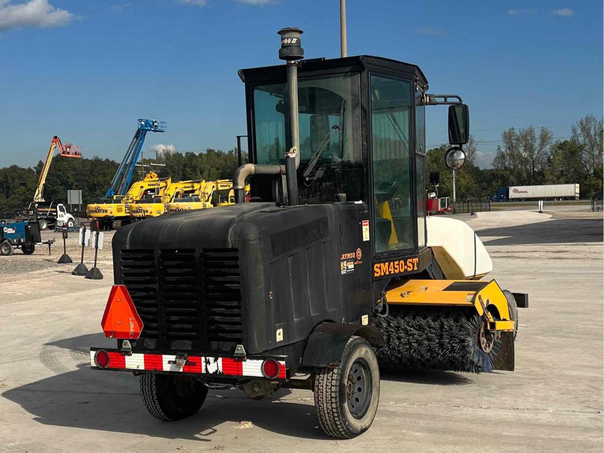 2018 LayMor SweepMaster 450-ST