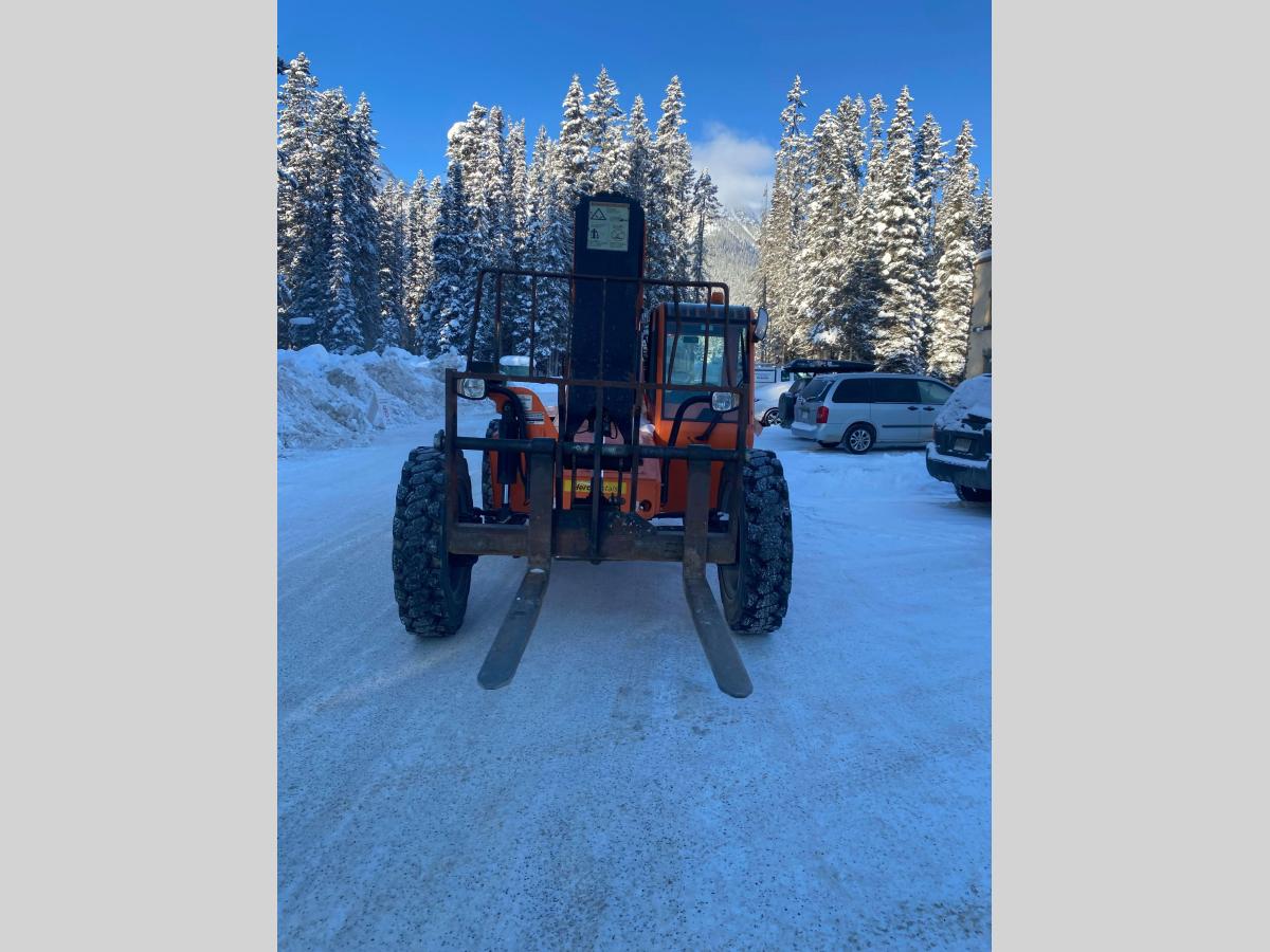 2018 SkyTrak 8042-3
