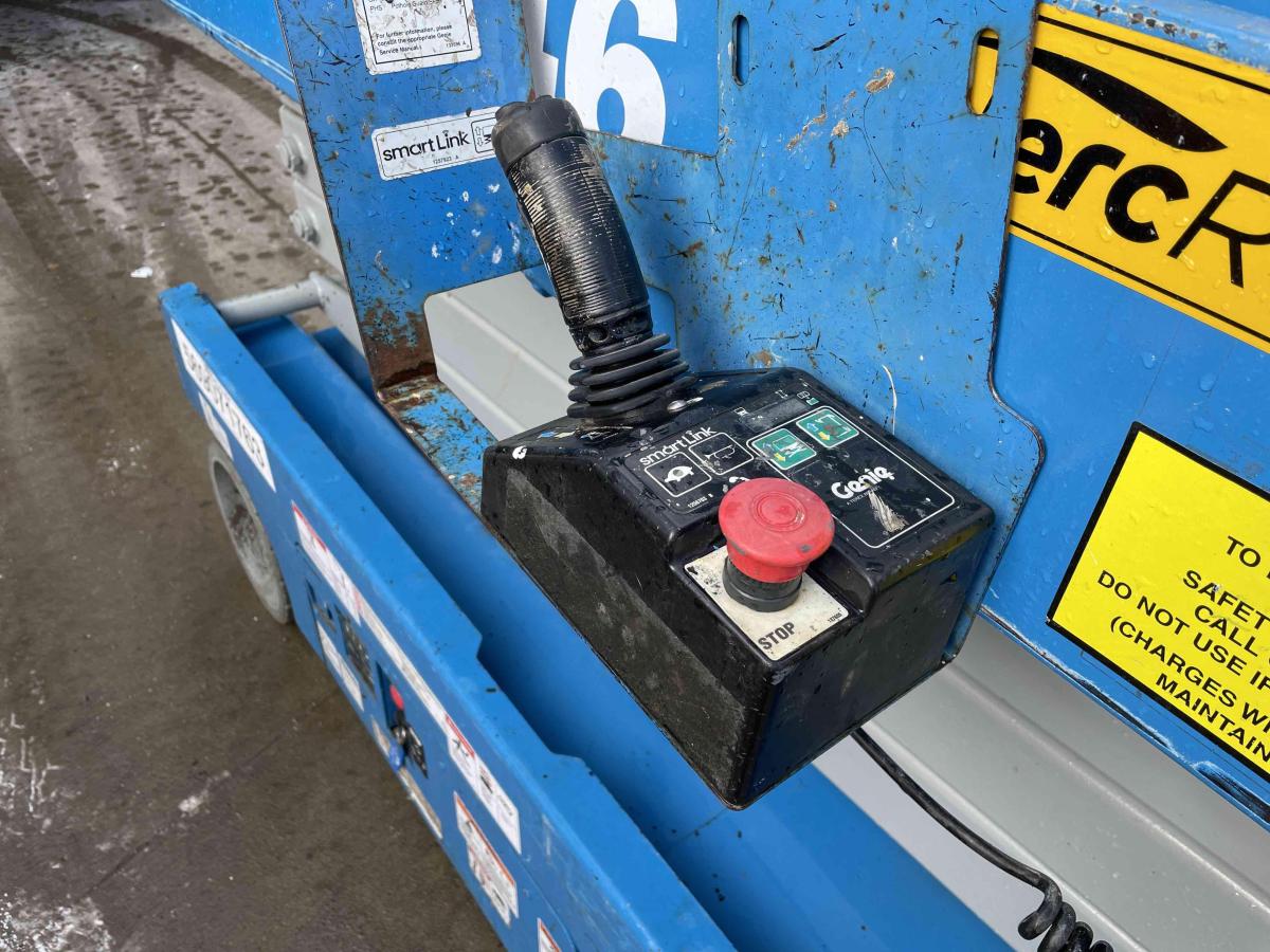 2013 Genie GS-3246