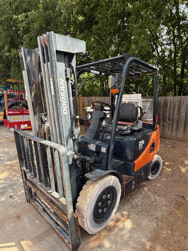 2017 Doosan G25P-5