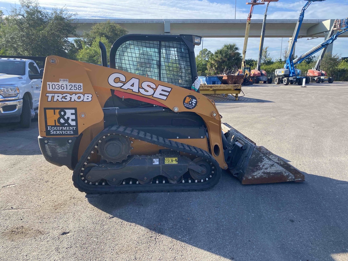 2022 Case TR310B-3