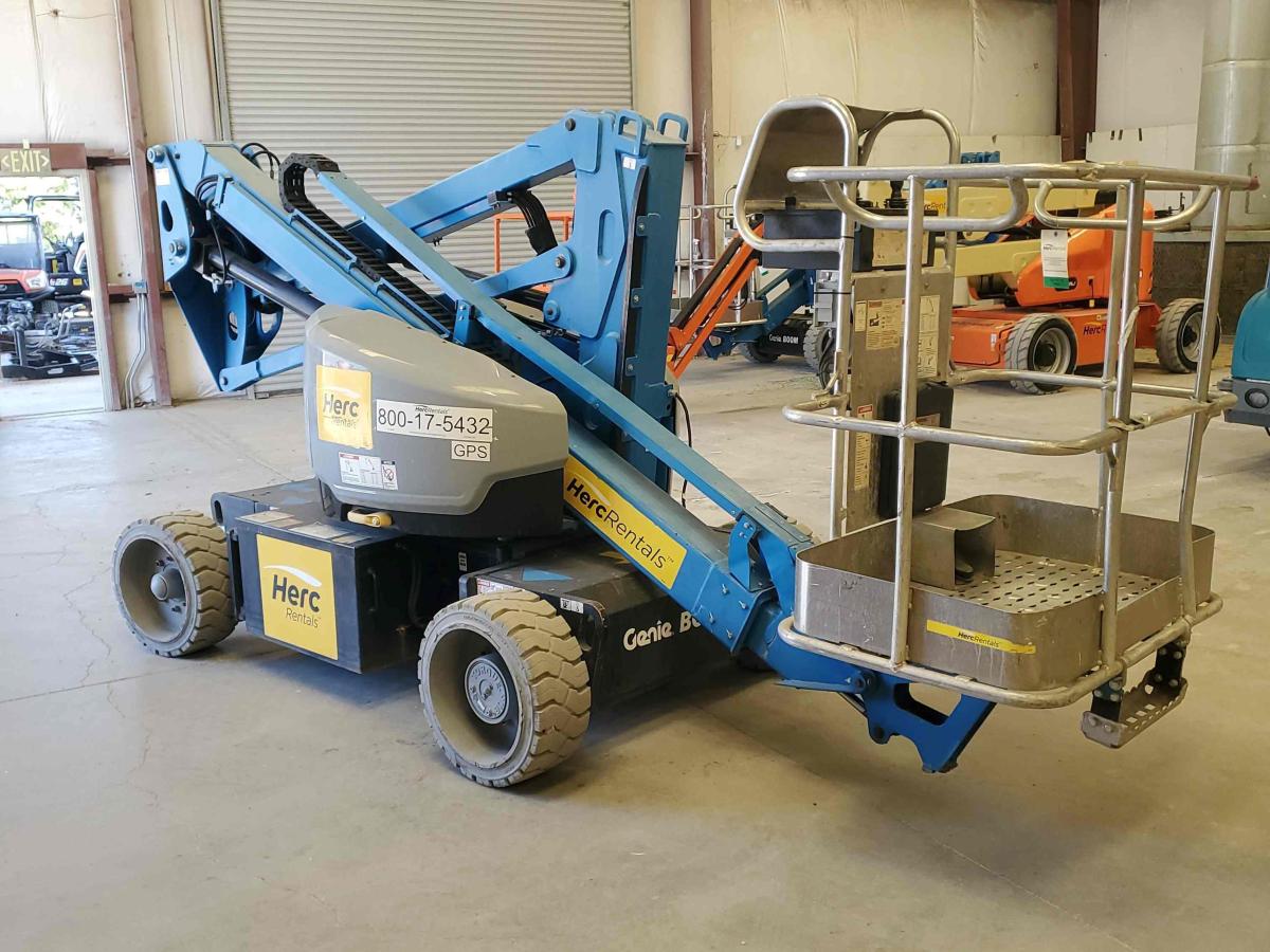 2017 Genie Z-33/18