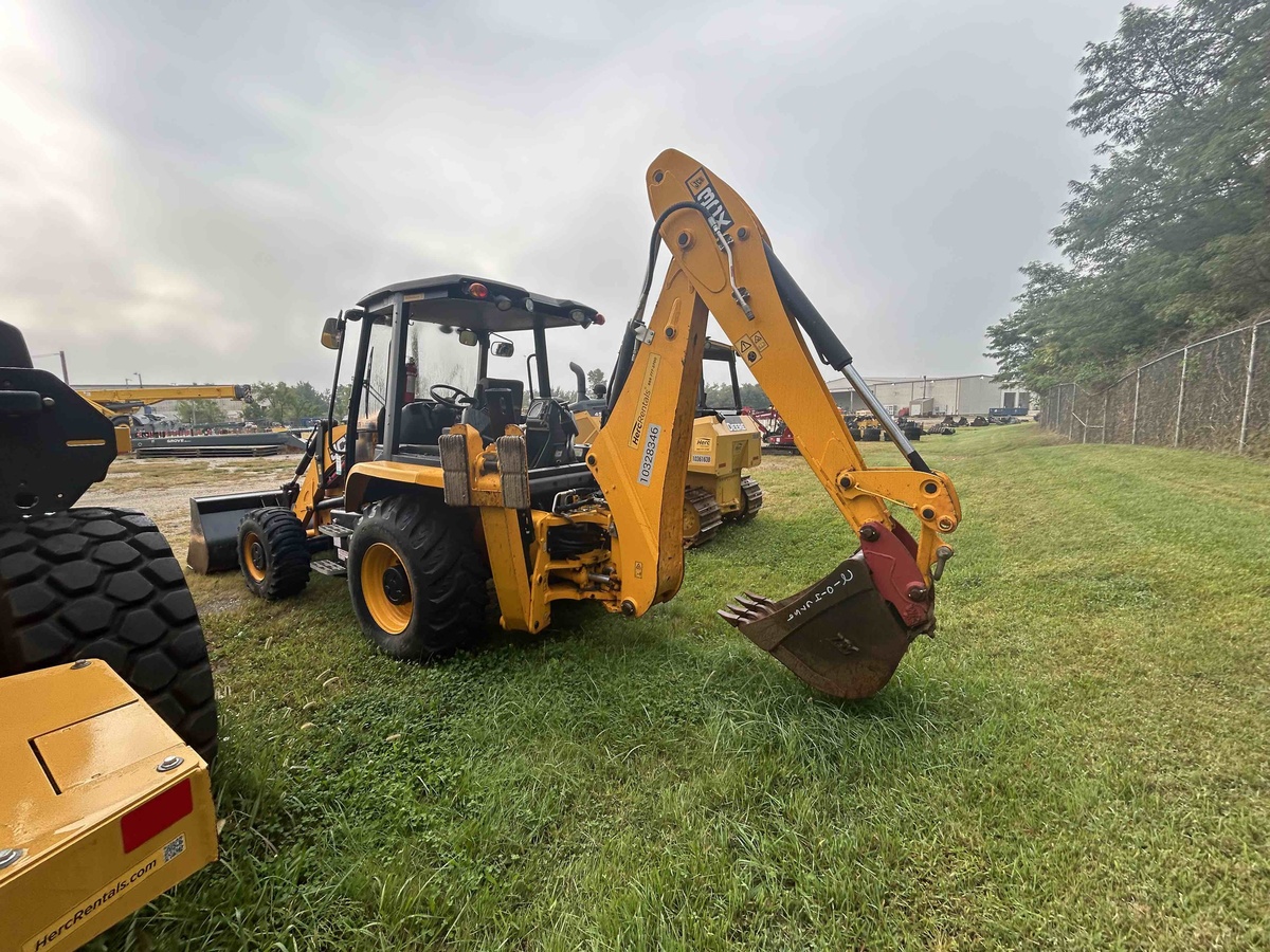 2022 JCB 3CX-2