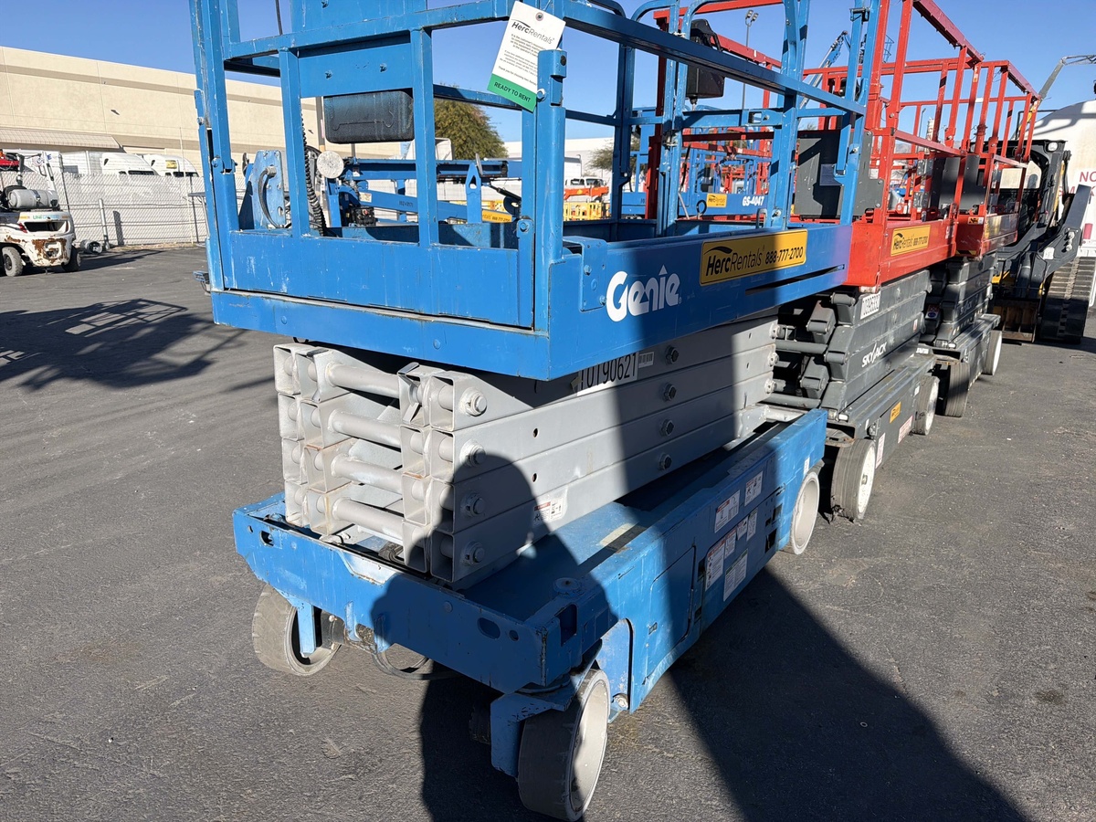 2016 Genie GS-3246-5