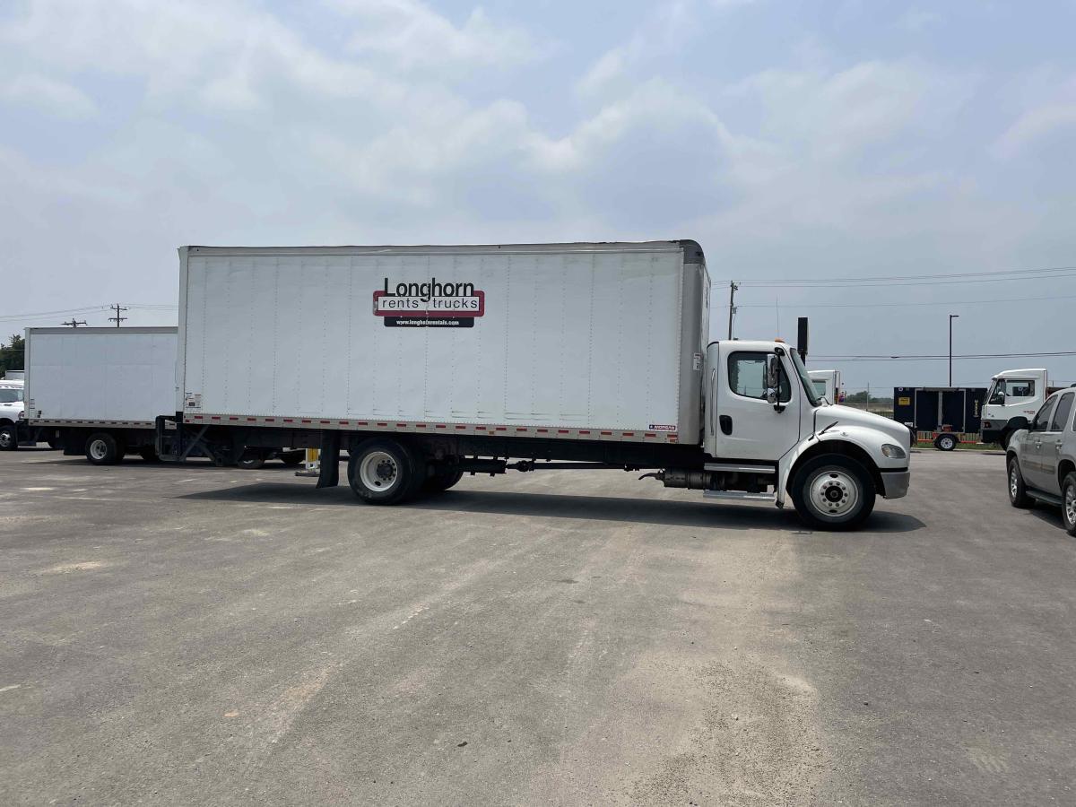 2020 Freightliner M2106