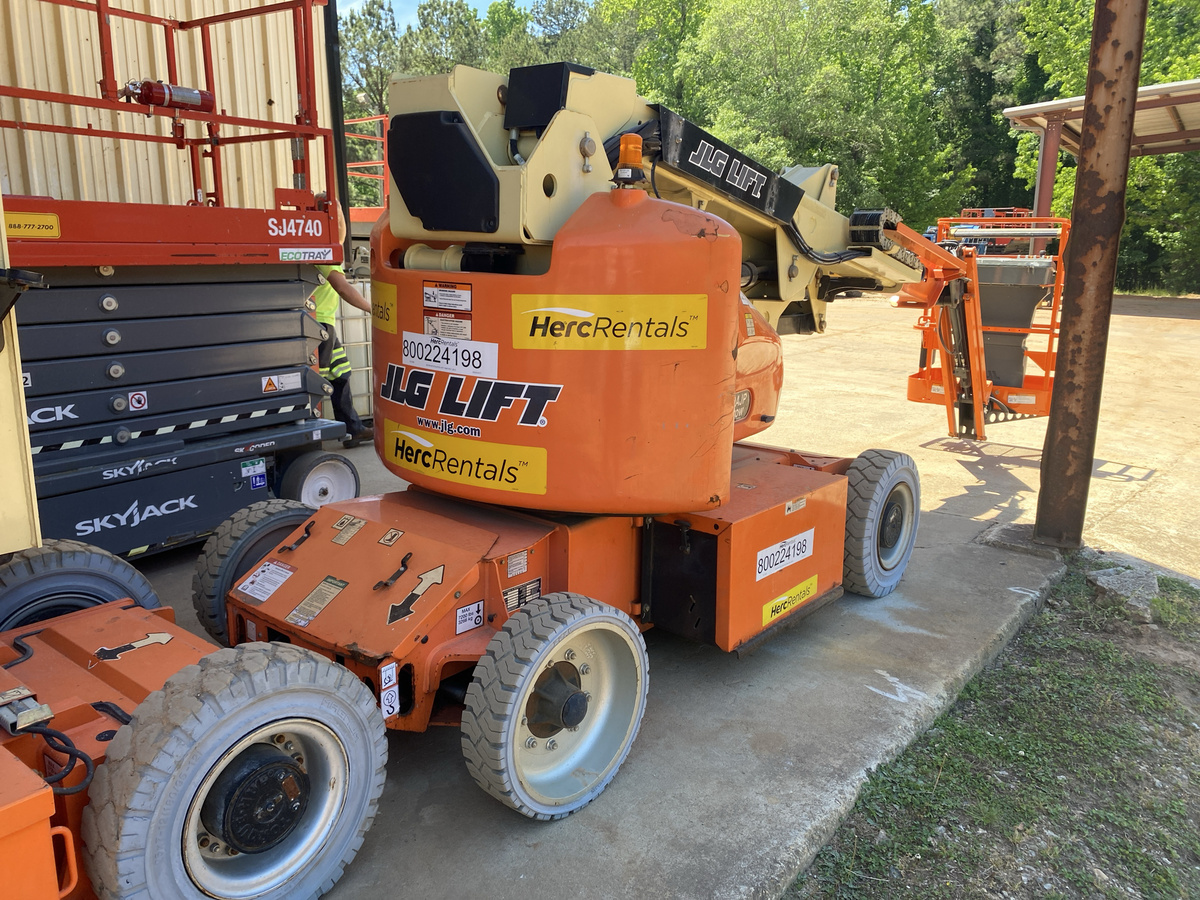 2018 JLG E400AJPN-3