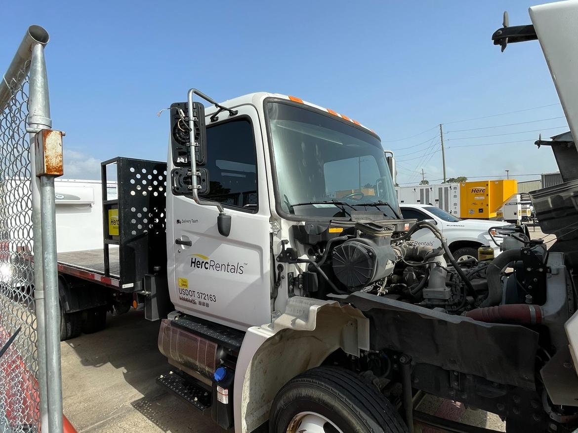 2017 Hino 258