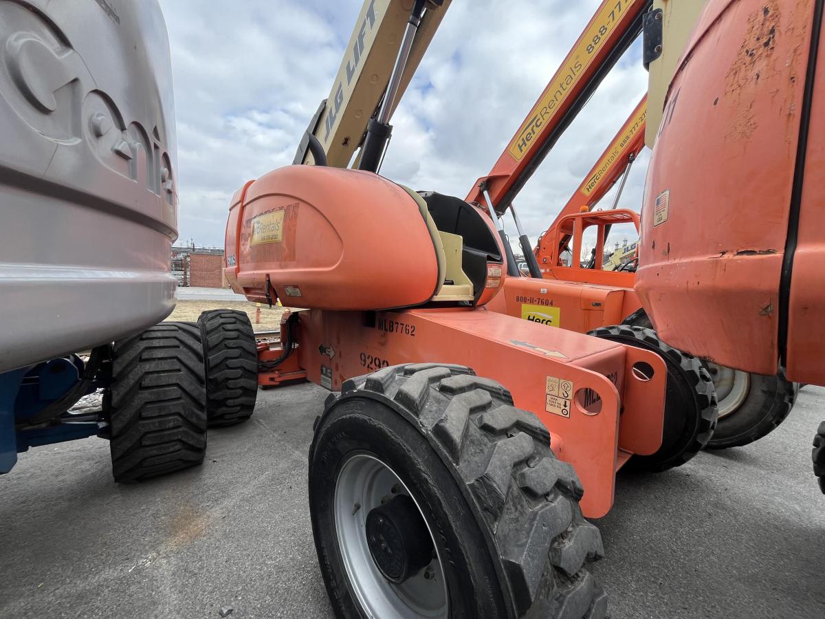 2006 JLG 600S