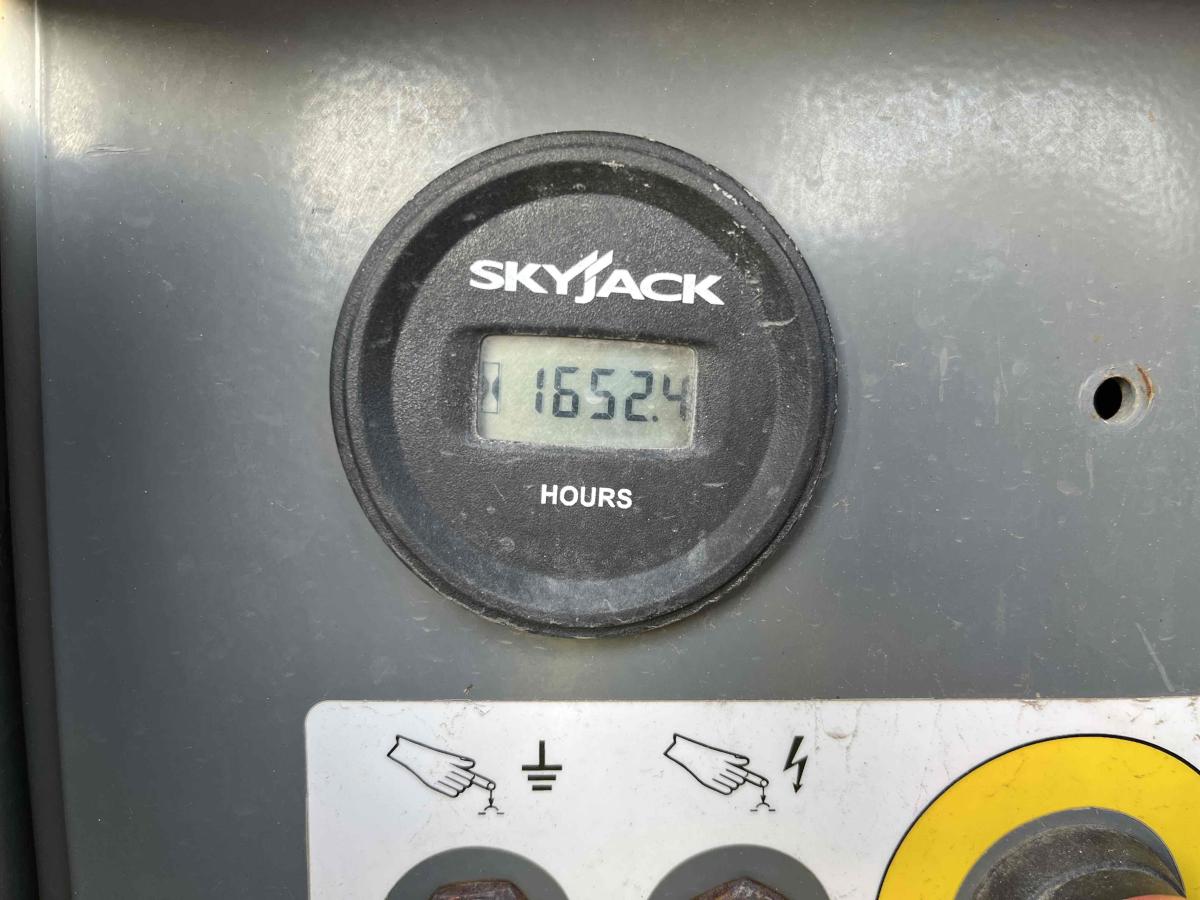 2018 Skyjack SJ-6826RT-4
