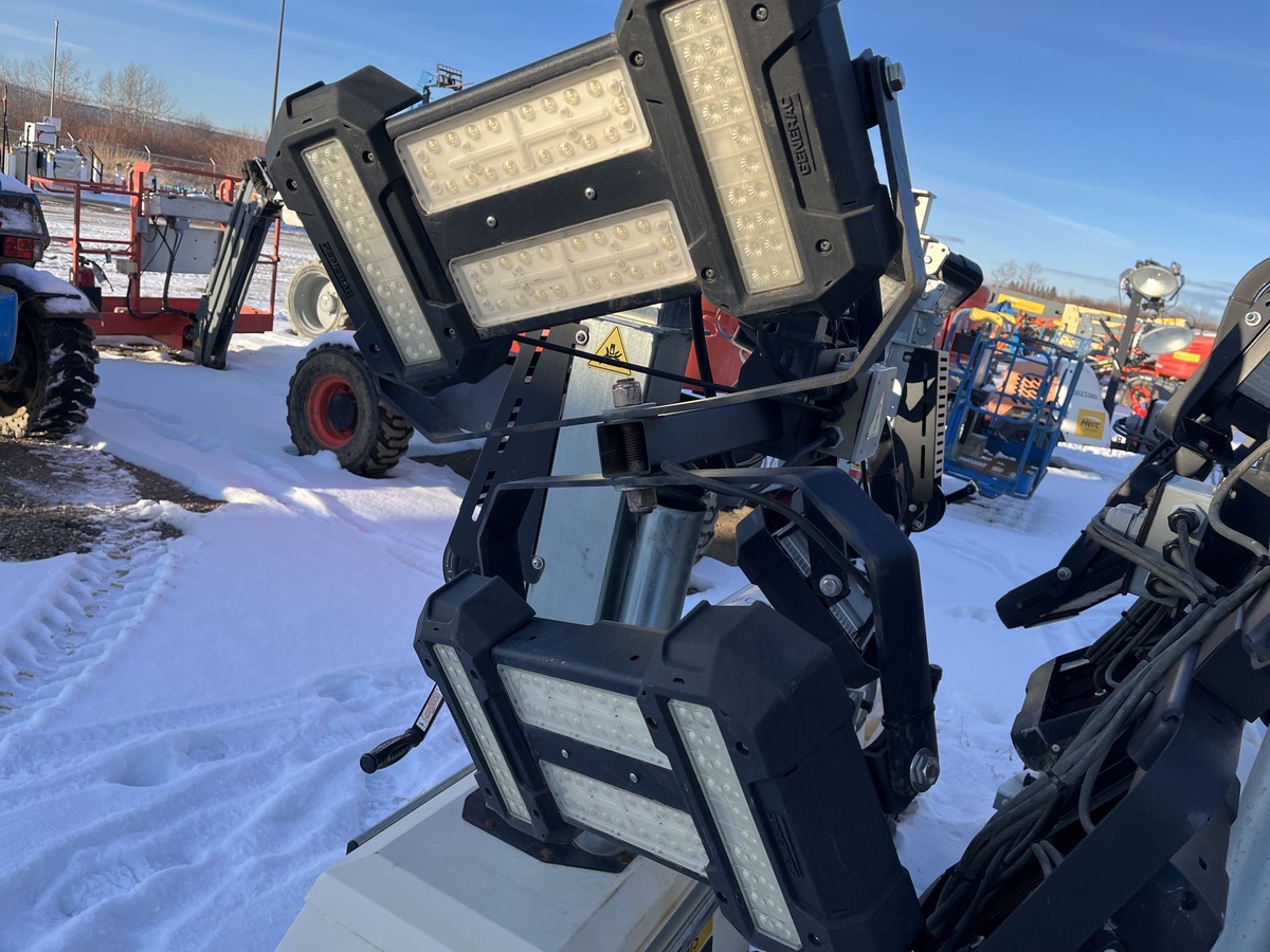 2018 Magnum PLT240-3